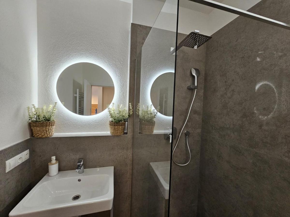 2 Room Apartment, New Building, Bosakova Street, 29 Bratislava Bagian luar foto
